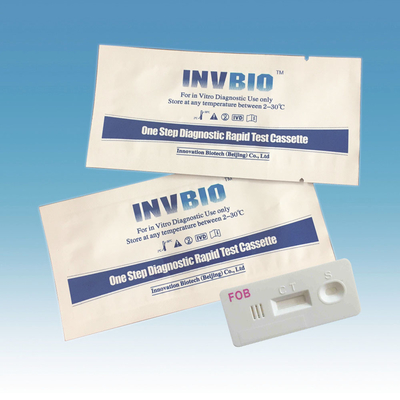 Una tarjeta de Fobt Kit Professional Tumor Markers Test de las heces del paso